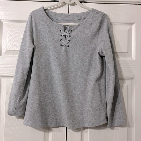 Talbots woman’s soft grey top - Picture 1 of 6